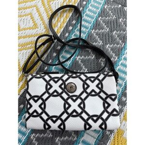 Stone & Co Womens White Black Geometric Link Crossbody Bag 69823P Small Purse